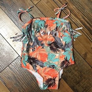 One piece swim
